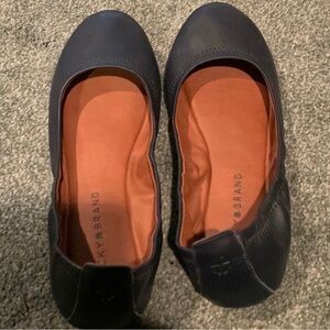 Lucky Brand Women's Navy Ballet Flats